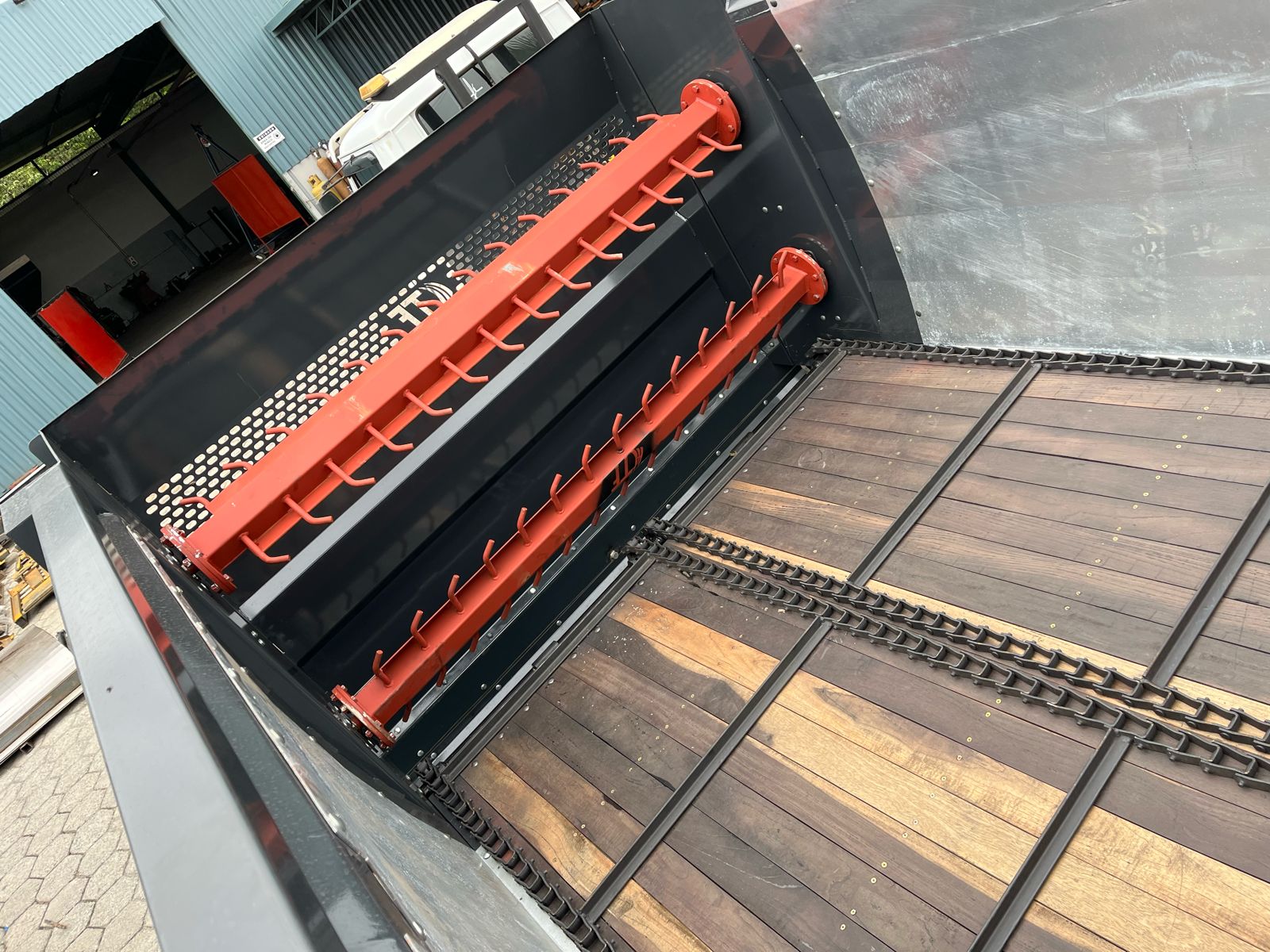 VAGAO FORRAGEIRO - FEEDER 10.000