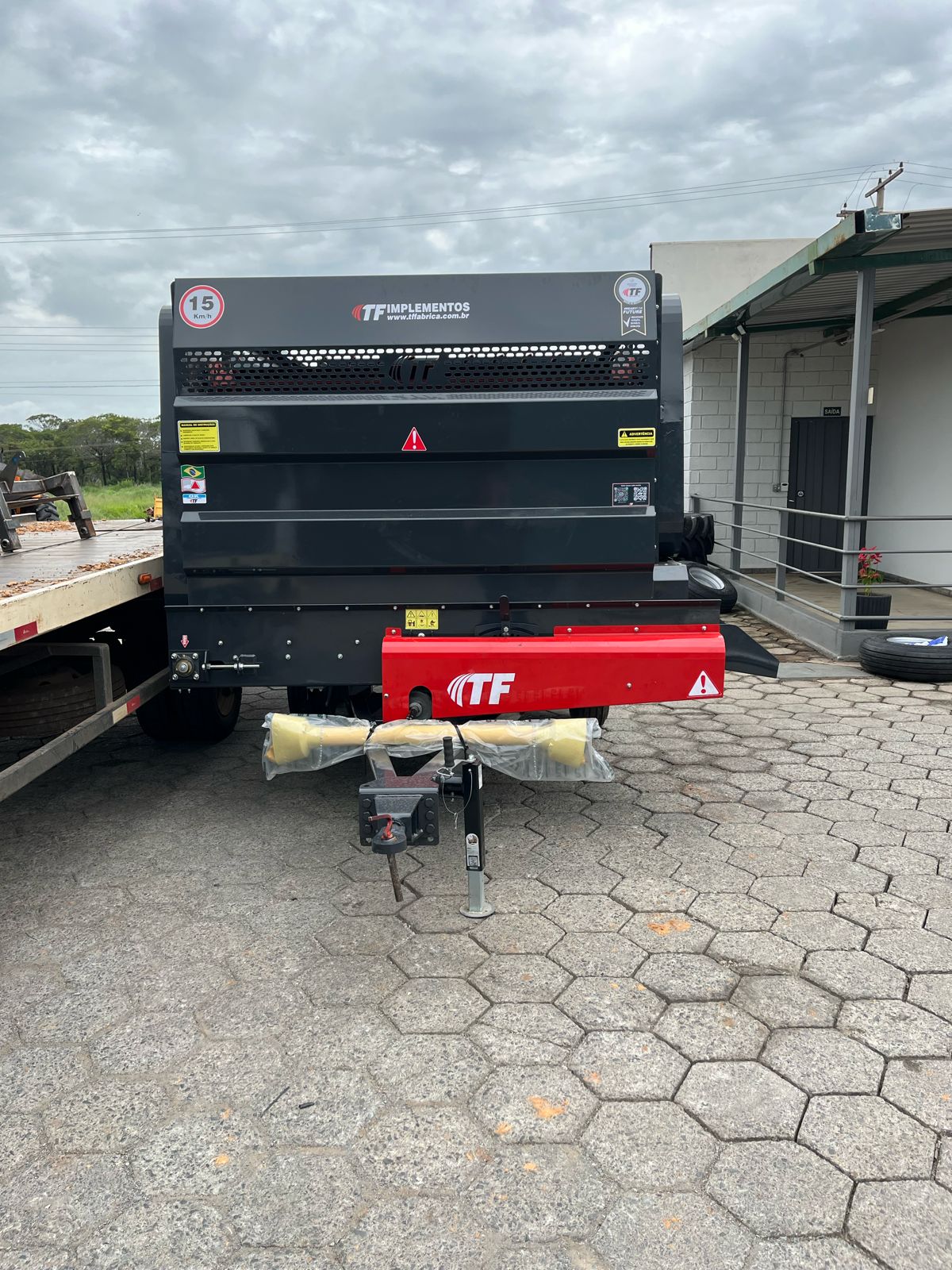 VAGAO FORRAGEIRO - FEEDER 10.000