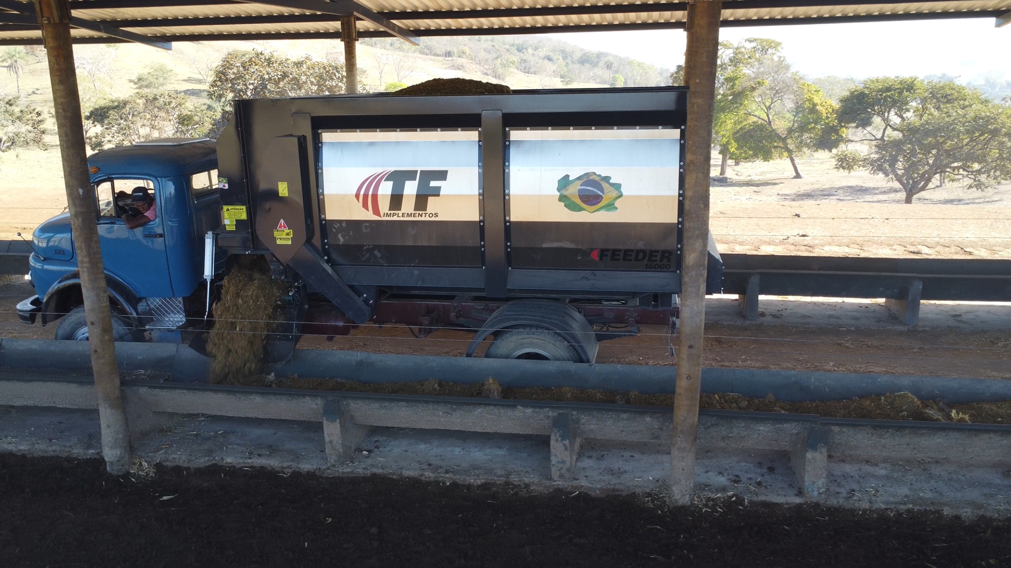 VAGAO FORRAGEIRO - FEEDER 16.000