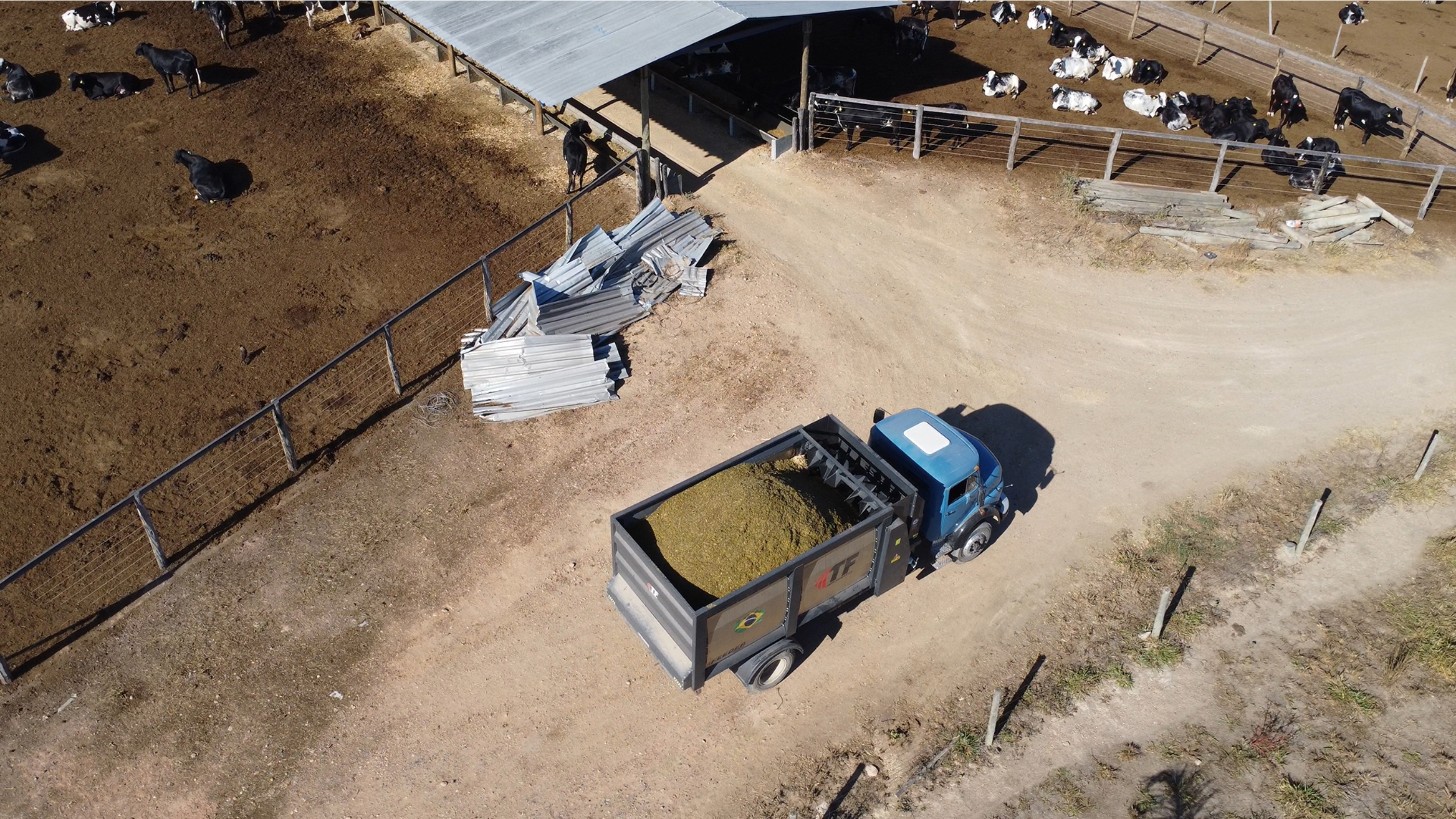 VAGAO FORRAGEIRO - FEEDER 16.000